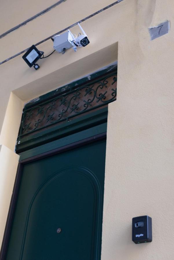 Napoli Centro, A Windows On The Monuments Apartment Exterior foto