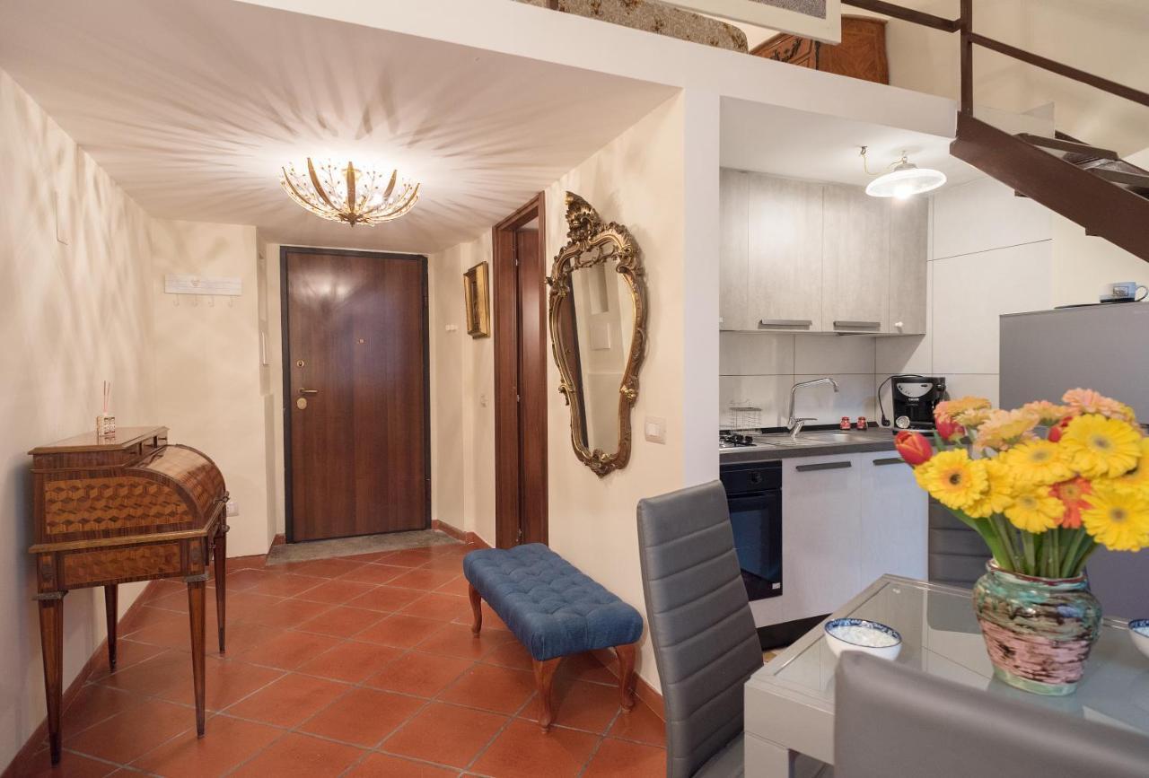 Napoli Centro, A Windows On The Monuments Apartment Exterior foto
