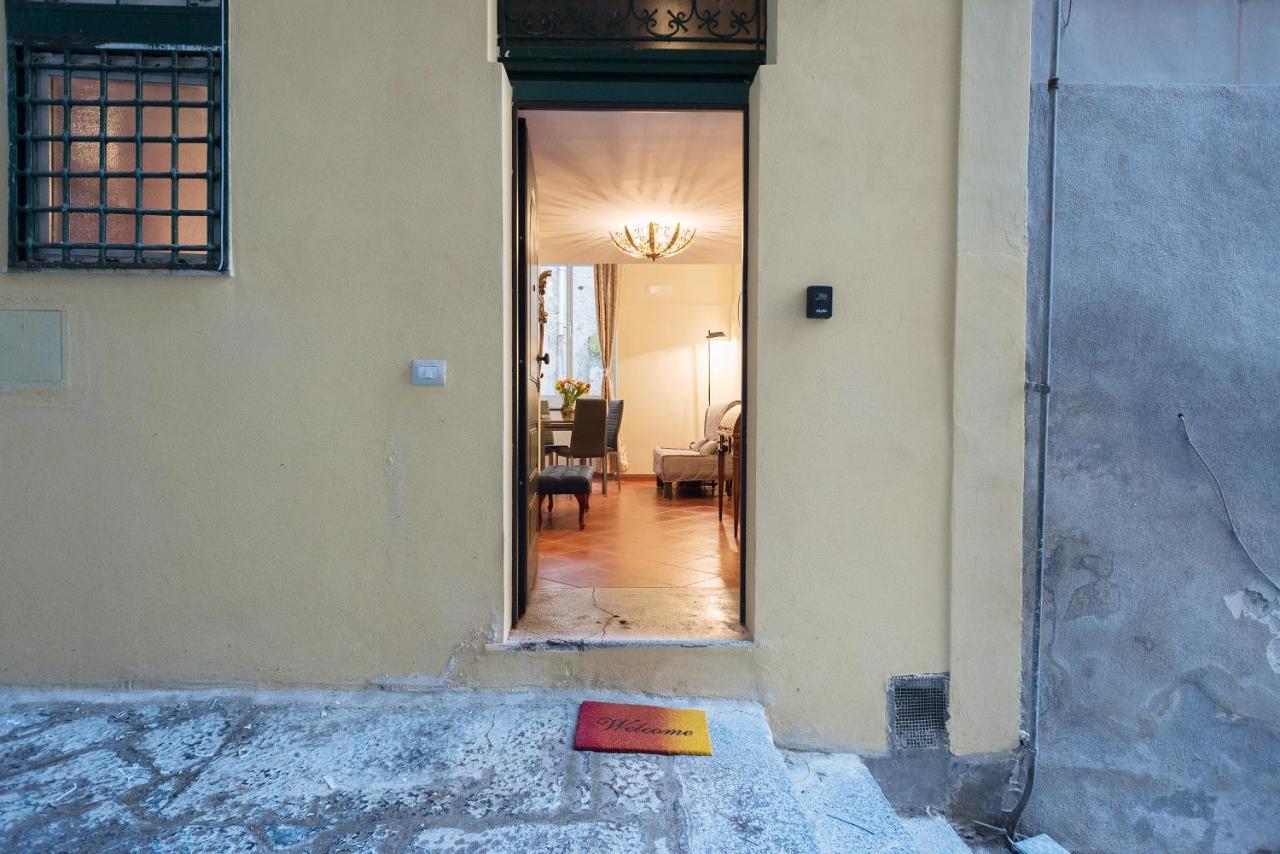Napoli Centro, A Windows On The Monuments Apartment Exterior foto