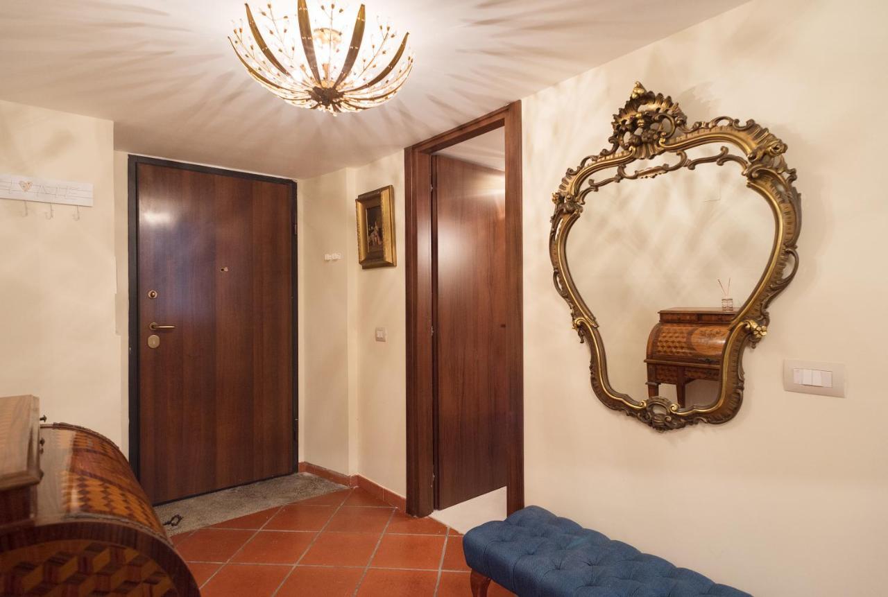 Napoli Centro, A Windows On The Monuments Apartment Exterior foto