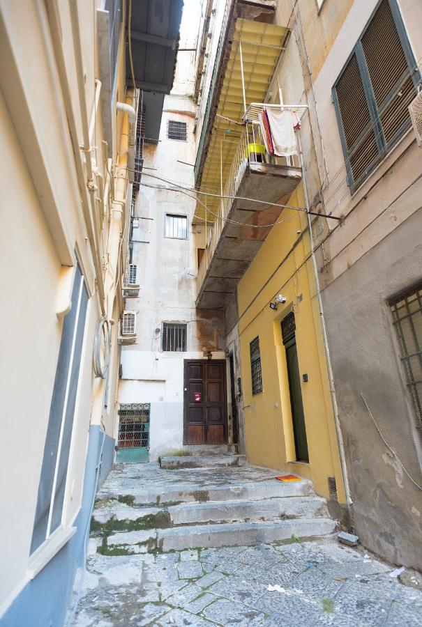 Napoli Centro, A Windows On The Monuments Apartment Exterior foto